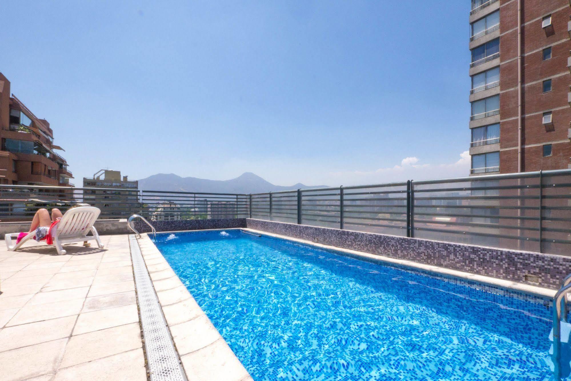 Livinnest Apartments Santiago Exterior photo
